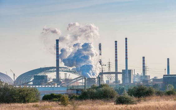 ex ilva di taranto cassa integrazione richiesta per quasi 4mila lavoratori