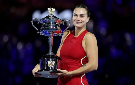 Australian Open 2024, Sabalenka vince il torneo femminile: Zheng ko in