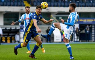 Header of Koray Gunter (Hellas Verona) hindered by Elseid Hysaj (Napoli)