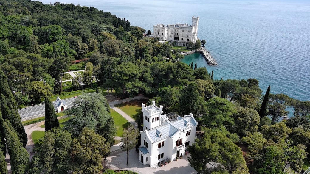 Credit Castello Miramare, Trieste