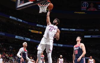 WASHINGTON, DC -  DECEMBER 6: Joel Embiid #21 of the Philadelphia 76ers drives to the basket during the game against the Washington Wizards on December 6, 2023 at Capital One Arena in Washington, DC. NOTE TO USER: User expressly acknowledges and agrees that, by downloading and or using this Photograph, user is consenting to the terms and conditions of the Getty Images License Agreement. Mandatory Copyright Notice: Copyright 2023 NBAE (Photo by Stephen Gosling/NBAE via Getty Images)