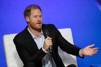 epa11550819 Britain's Prince Harry speaks during the 'Responsible Digital Future' forum at EAN University in Bogota, Colombia, 15 August 2024. The Duke and Duchess of Sussex began a four-day visit to Colombia, where they will tour different parts of the country, learn about its culture and rich biodiversity, and address current issues such as cyberbullying and online violence in schools and forums.  EPA/Carlos Ortega