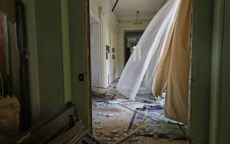 L'interno distrutto del palazzo sede del governo regionale a Kharkiv in Ucraina