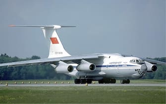 Un aereo russo da trasporto probabilmente militare, un Ilyushin Il-76, precipitato nella regione russa di Belgorod confinante con l'Ucraina. WIKIPEDIA +++ATTENZIONE LA FOTO NON PUO' ESSERE PUBBLICATA O RIPRODOTTA SENZA L'AUTORIZZAZIONE DELLA FONTE DI ORIGINE CUI SI RINVIA+++ +++NPK++