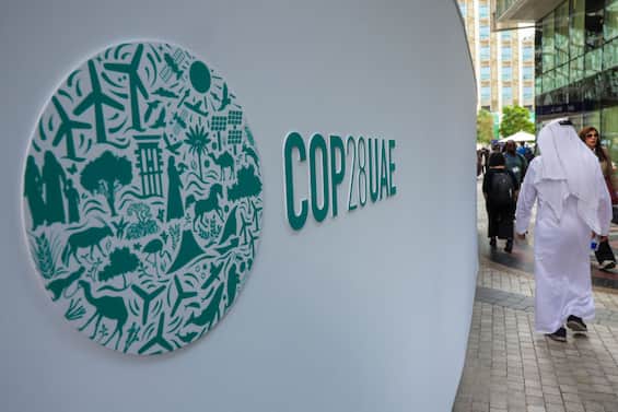 COP28, controversy over the presence of oil and gas lobbyists