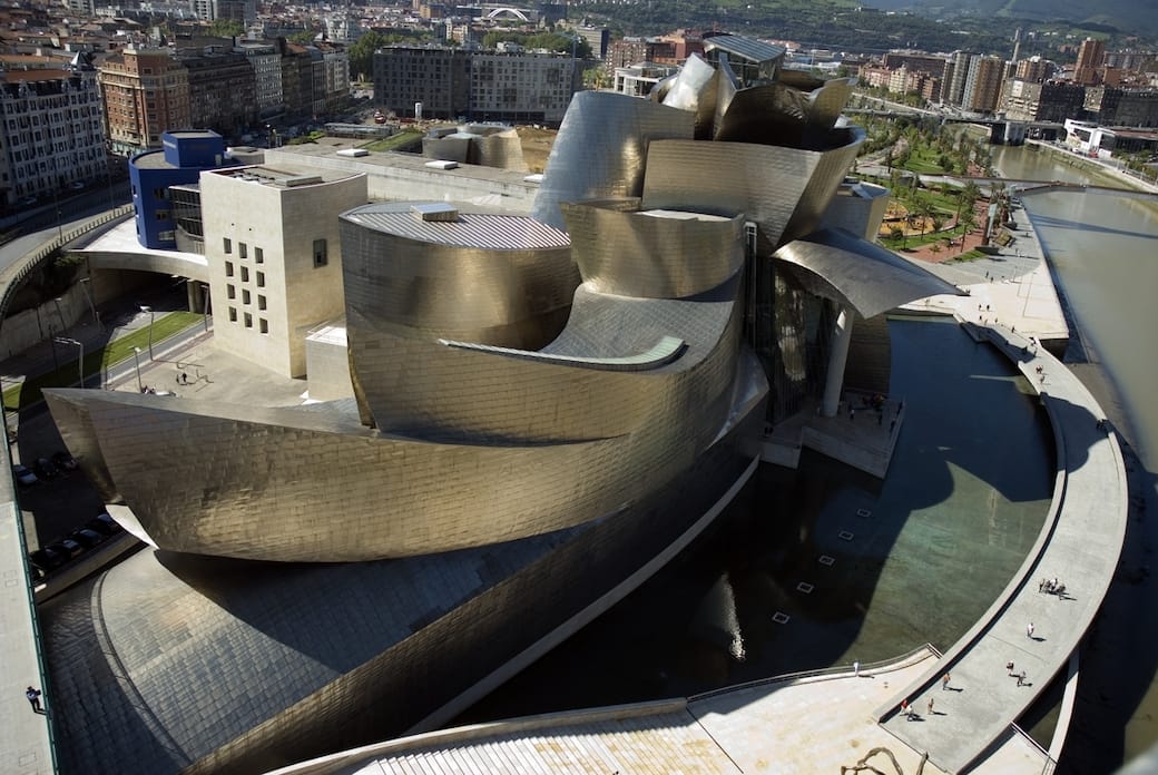 017Museo_Guggenheim_Desde_La_Salve_07.jpg