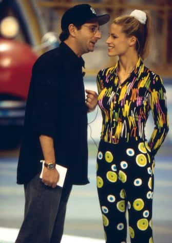 Swiss-born Italian show girl Michelle Hunziker and Italian TV host Paolo Bonolis during the television program I cervelloni. Rome, Italy. 1996 (Photo by Archivio APG/Mondadori Portfolio via Getty Images)