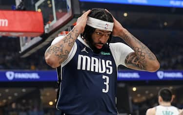 DAVIS: CANESTRI E DOLORI