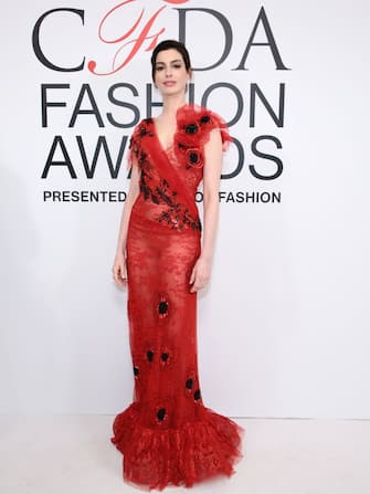 NEW YORK, NEW YORK - NOVEMBER 06: Anne Hathaway attends the 2023 CFDA Fashion Awards at American Museum of Natural History on November 06, 2023 in New York City. (Photo by Dimitrios Kambouris/Getty Images)