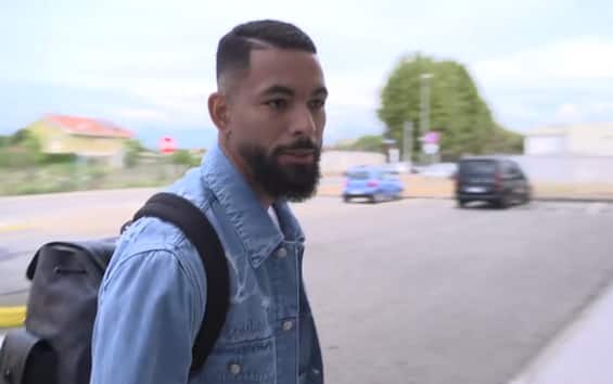 https://static.sky.it/editorialimages/feea23f1401ad19ae02051c8adbf31e114ef8388/skysport/it/calcio/calciomercato/video/2025/08/21/douglas-luiz-juventus-nottingham-forest-calciomercato-news-1030365/douglas_luiz_partenza_nottingham_forest.jpg?im=Resize,width=565
