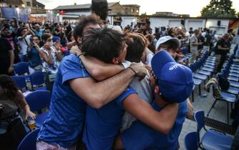TIfosi dell'Italia a Milano durante Euro 2020