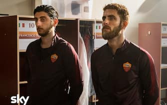 Speravo de morì prima - Tv Serie