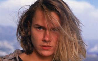 Outdoor headshot portrait of American actor River Phoenix (1970 - 1993), 1991. (Photo by Nancy R. Schiff/Getty Images)