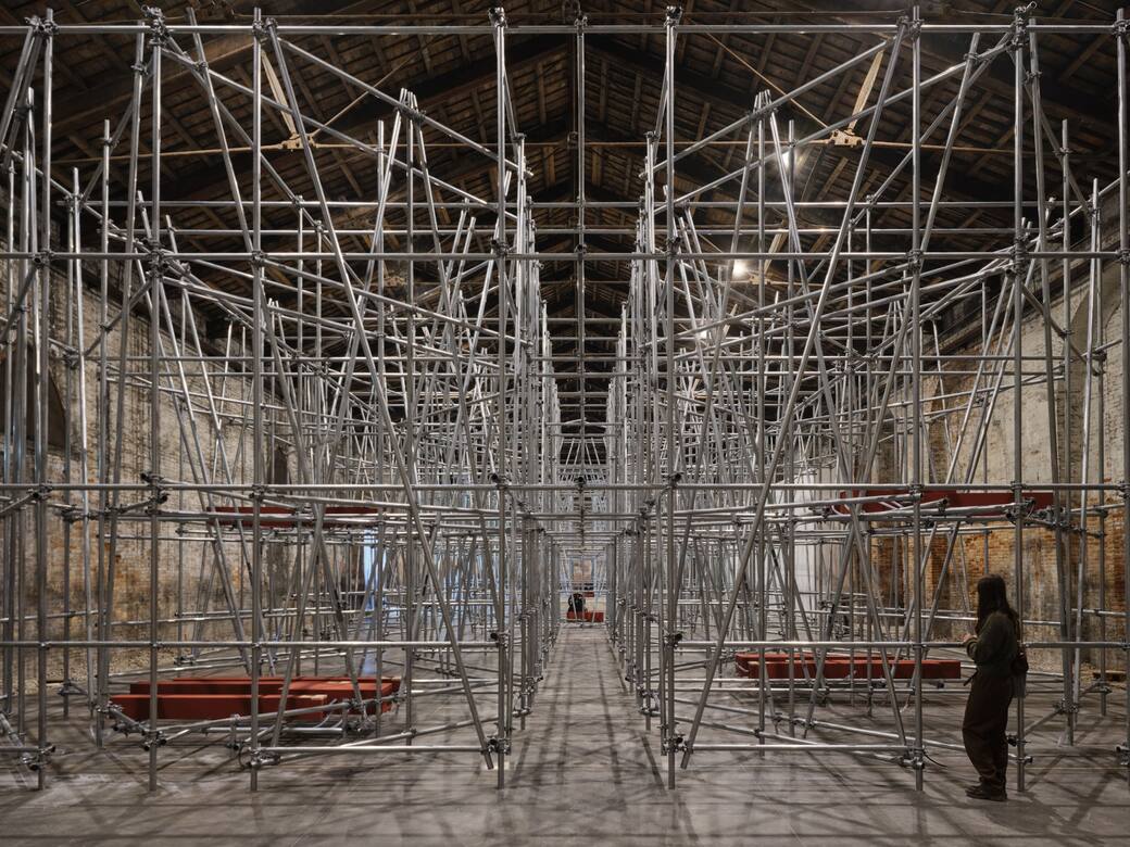 7_Due_qui_To_Hear_Padiglione_Italia_Biennale_Arte_2024_©_Agostino_Osio_AltoPiano.jpg