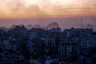 epa10959767 Smoke rises following Israeli air strikes in the northern Gaza Strip, 05 November 2023. More than 9,700 Palestinians and at least 1,400 Israelis have been killed, according to the IDF and the Palestinian health authority, since Hamas militants launched an attack against Israel from the Gaza Strip on 07 October, and the Israeli operations in Gaza and the West Bank which followed it.  EPA/MOHAMMED SABER