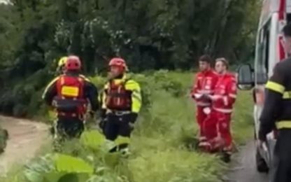 Macerata, auto nel lago a Montefano, due vittime all'interno