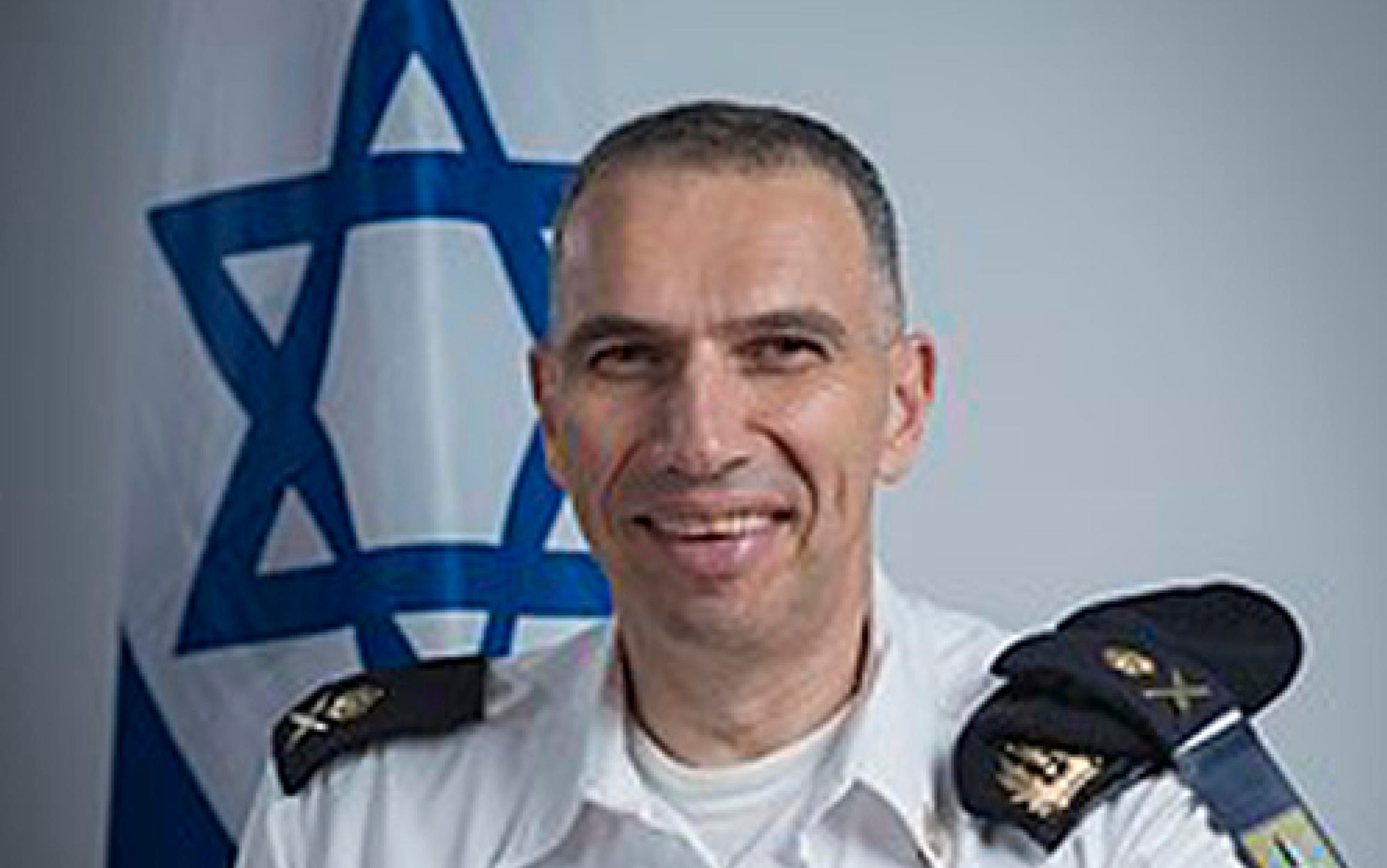  Eli Sharvit 