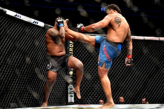 JACKSONVILLE, FLORIDA - MAY 09: Greg Hardy (R) of the United States kicks Yorgan De Castro (L) of Cape Verde in their Heavyweight fight during UFC 249 at VyStar Veterans Memorial Arena on May 09, 2020 in Jacksonville, Florida. (Photo by Douglas P. DeFelice/Getty Images)