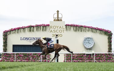 ASCOT, ENGLAND - JUNE 18: Stradivarius ridden by Frankie Dettori crosses the winning line to win his third Gold Cup during Day 3 of Royal Ascot at Ascot Racecourse on June 18, 2020 in Ascot, England. (Photo by Edward Whitaker/Pool via Getty Images)