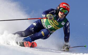 FRANCE ALPINE SKIING WORLD CUP epa08883299 Federica Brignone of Italy in action during the Women's Giant Slalom race at the FIS Alpine Skiing World Cup in Courchevel, France, 14 December 2020. EPA/SEBASTIEN NOGIER