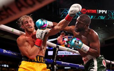 Lo youtuber Paul resiste a Mayweather: niente ko