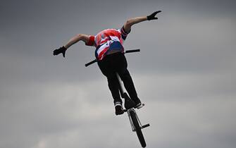 TOPSHOT - Britain's Declan Brooks competes in the cycling BMX freestyle men's park seeding event at the Ariake Urban Sports Park during the Tokyo 2020 Olympic Games in Tokyo on July 31, 2021. (Photo by Lionel BONAVENTURE / AFP) (Photo by LIONEL BONAVENTURE/AFP via Getty Images)