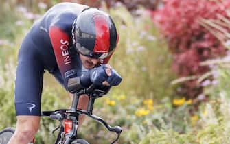 epa10147408 French rider Pavel Sivakov of INEOS Grenadiers team in action during the tenth stage of La Vuelta cycling race between Elche and Alicante, an individual time trial of 30.9 kilometres in Elche, Alicante, Spain, 30 August 2022.  EPA/Javier Lizon