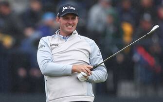 epa10764413 Sepp Straka of Austria in action during round 4 of the British Open Golf Championship in Hoylake, Britain, 23 July 2023.  EPA/ADAM VAUGHAN