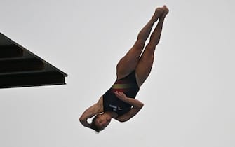 Spain's Celia Fernandez Lopez competes in the Women's High Diving 20m round 2, on August 18, 2022 at the LEN European Aquatics Championships in Rome. (Photo by Alberto PIZZOLI / AFP) (Photo by ALBERTO PIZZOLI/AFP via Getty Images)