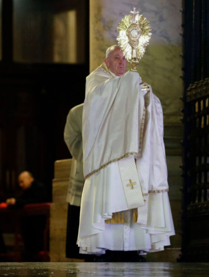 Papa Francesco: la preghiera per il coronavirus oggi e l ...
