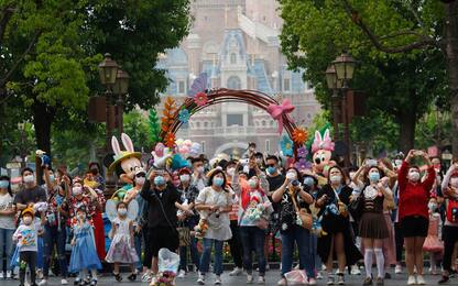 Shanghai torna a sognare: riapre Disneyland. FOTO