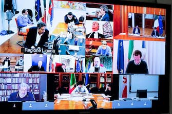 &nbsp;La videoconferenza a Palazzo Chigi&nbsp; tra Governo e presidenti di Regione sulle&nbsp; nuove aperture della Fase 2, Roma, 11 maggio 2020. ANSA/FILIPPO ATTILI UFFICIO STAMPA PALAZZO CHIGI ++ NO SALES EDITORIAL USE ONLY ++?