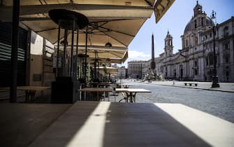 Z4Z A restaurant closed in Piazza Navona during the second phase of the Coronavirus Covid-19 pandemic emergency in Rome, Italy, 19 May 2020. ANSA/ANGELO CARCONI