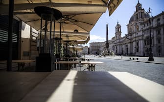 A restaurant closed in Piazza Navona during the second phase of the Coronavirus Covid-19 pandemic emergency in Rome, Italy, 19 May 2020. ANSA/ANGELO CARCONI