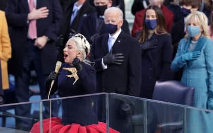 Inauguration day: Lady Gaga canta l'inno per Biden