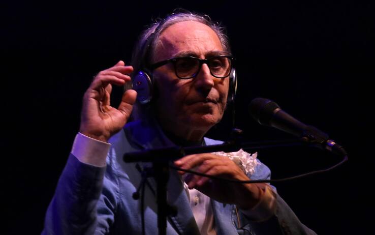 Battiato è morto: addio al 'Maestro'. Aveva 76 anni | Sky ...
