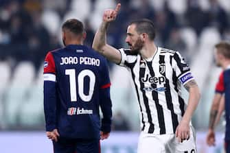 TURIN, ITALY - DECEMBER 21: Leonardo Bonucci of Juventus FC gestures during the Serie A match between Juventus and Cagliari Calcio at Allianz Stadium on December 21, 2021 in Turin, Italy. (Photo by Sportinfoto/DeFodi Images via Getty Images)