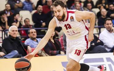 Hackett punisce Milano: il CSKA vince 78-75