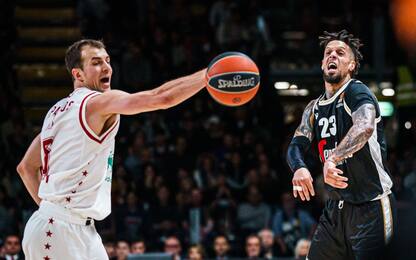 Show di Hackett: la Virtus piega l'Olimpia 89-84