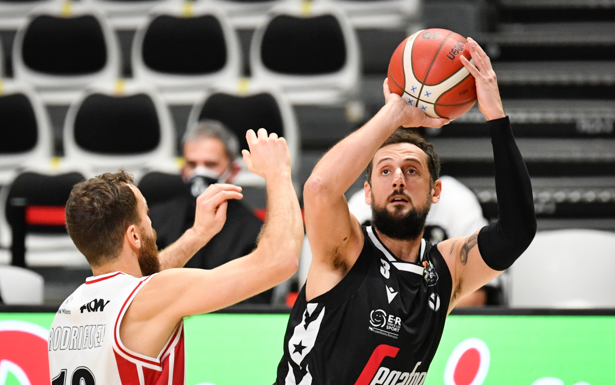 Marco Belinelli L Esordio Con La Virtus Bologna Contro L Olimpia Milano Foto Sky Sport