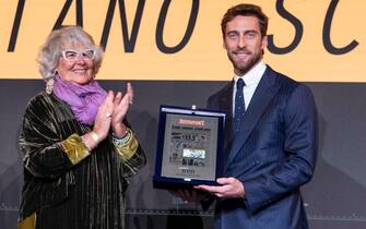 Golden Boy 2019 - Premio calcistico come miglior Under 21 di Eur Foto LaPresse - Andrea Alfano
16 Dicembre 2019 Torino, Italia
Sport
Calcio
Golden Boy 2019 - Premio calcistico come miglior Under 21 di Europa istituito da Tuttosport
Nella foto: Mariella Scirea e Claudio Marchisio
Photo LaPresse - Andrea Alfano
December 16, 2019 Torino, Italy
sport
Soccer
Golden Boy Awards 2019 - The Award as the best Under-21 in Europe by Tuttosport
In the pic: Mariella Scirea and Claudio Marchisio