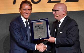 Golden Boy 2019 - Premio calcistico come miglior Under 21 di Eur Foto LaPresse - Marco Alpozzi
14 Dicembre 2019 Torino, Italia
Sport
Calcio
Golden Boy 2019 - Premio calcistico come miglior Under 21 di Europa istituito da Tuttosport
Nella foto: Roberto Mancini
Photo LaPresse - Marco Alpozzi
December 14, 2019 Torino, Italy
sport
Soccer
Golden Boy Awards 2019 - The Award as the best Under-21 in Europe by Tuttosport
In the pic: Roberto Mancini