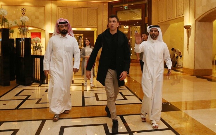 L'attaccante croato accolto a Doha