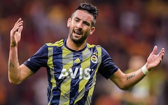Mauricio AnÃ­bal Isla Isla of Fenerbahce SK during the Turkish Spor Toto Super Lig match between Galatasaray SK and Fenerbahce AS at the Turk Telekom Arena  on September 28, 2019 in Istanbul, Turkey(Photo by VI Images via Getty Images)
