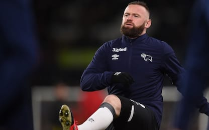 Rooney: "Giocatori inglesi trattati come cavie"
