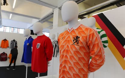 Le 50 maglie da leggenda secondo France Football