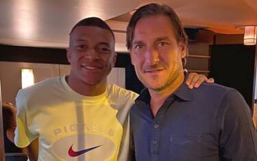 Totti-Mbappé, incontro al ristorante a Montecarlo