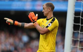 epa07107439 Burnley's goalkeeeper Joe Hart reacts during the English Premier League soccer match between Manchester City and Burnley at the Etihad Stadium in Manchester, Britain, 20 October 2018.  EPA/NIGEL RODDIS EDITORIAL USE ONLY. No use with unauthorized audio, video, data, fixture lists, club/league logos or 'live' services. Online in-match use limited to 120 images, no video emulation. No use in betting, games or single club/league/player publications.