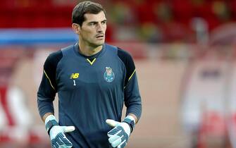 epa07718675 (FILE) FC Porto's goalkeeper Iker Casillas  during a training session at Stade Louis II, in Monaco, 25 September 2017 (reissued 15 July 2019). Spanish goalkeeper Iker Casillas will be a new member of FC Porto's managing staff working as link between the executive committee and the players, according a statement issued by Portuguese team on 15 July 2019.  EPA/Sebastian Nogier