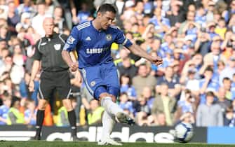 Chelsea's Frank Lampard scores from the penalty spot
